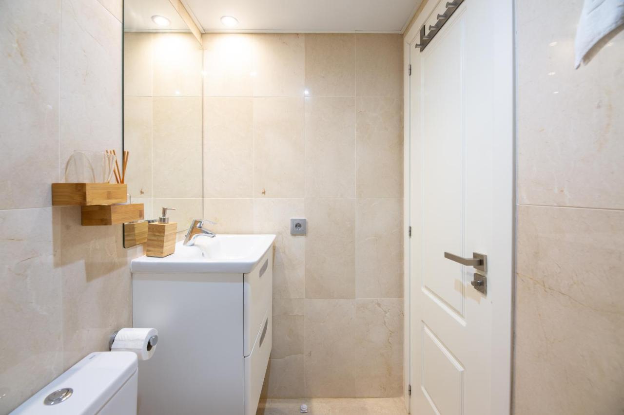 Modern Apartment Next To The Beach, Pets Friendly Benalmádena Exterior foto